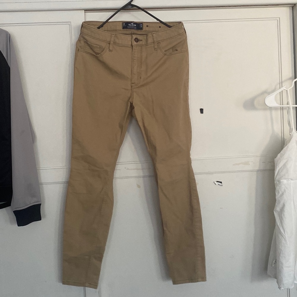 Hollister Jean